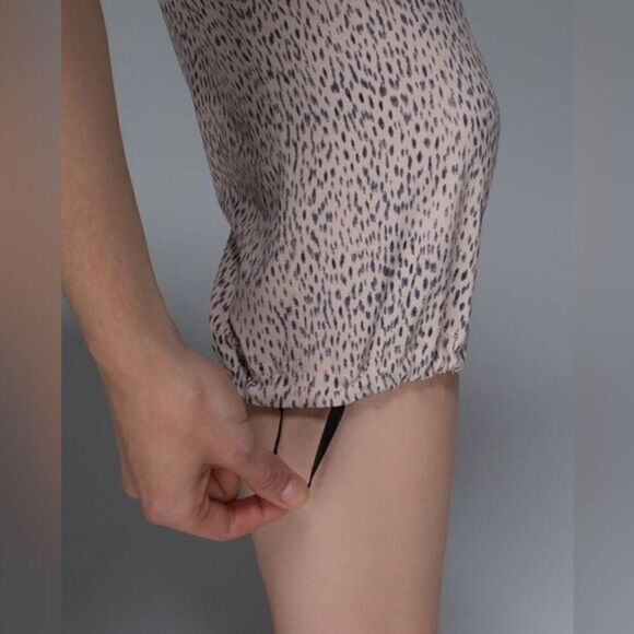 Lululemon Step Lively Crop Jogger Pant‎ Dottie Dash Grain Black 8 - Picture 3 of 9